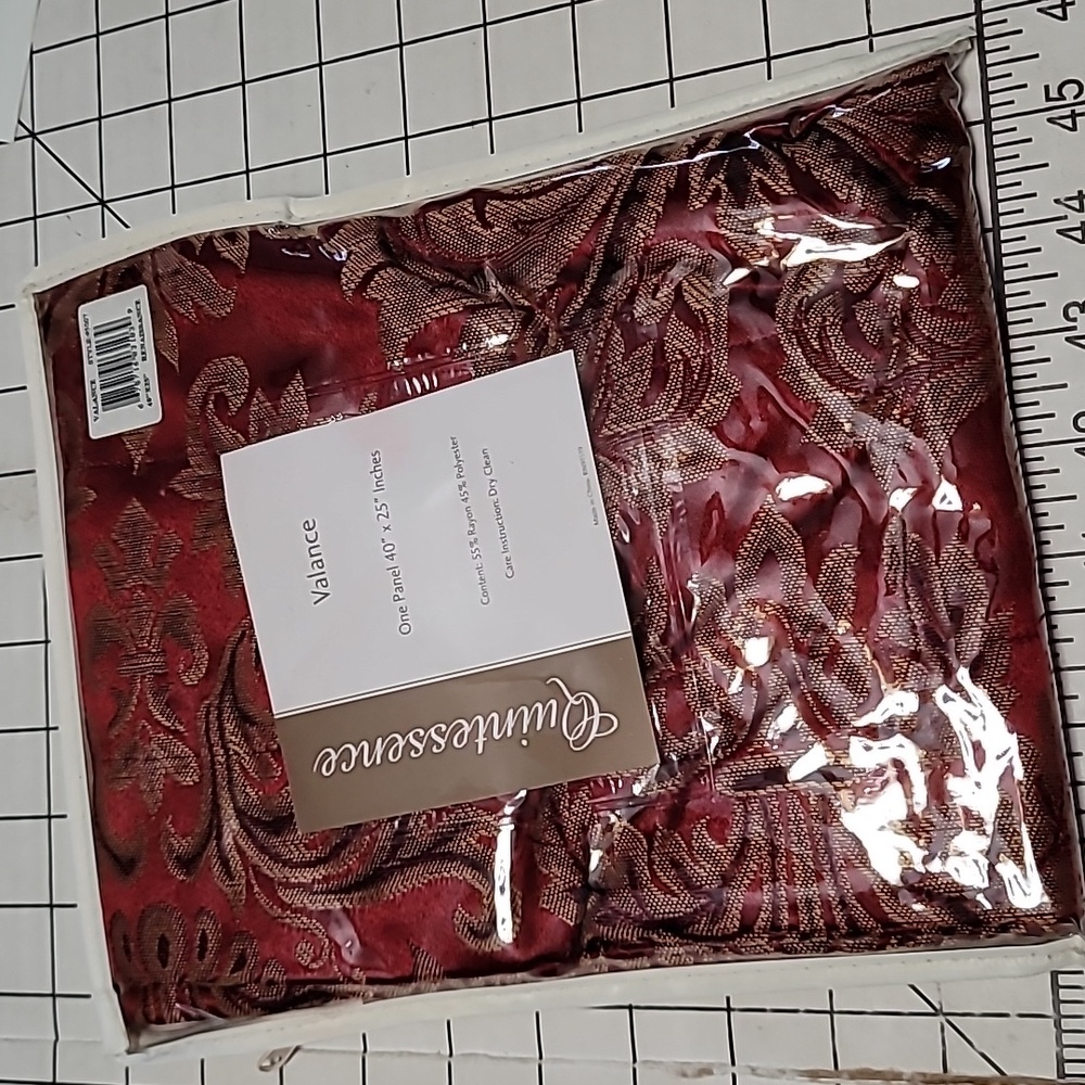 Quintessence‎ Valance 1 Panel 40" x 25" Renaissance #4